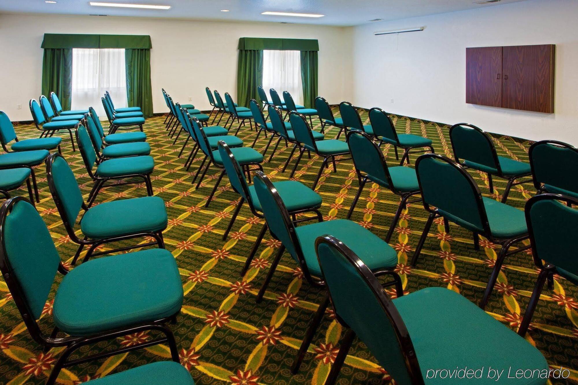 Holiday Inn Express Hotel & Suites Elkins By Ihg Экстерьер фото